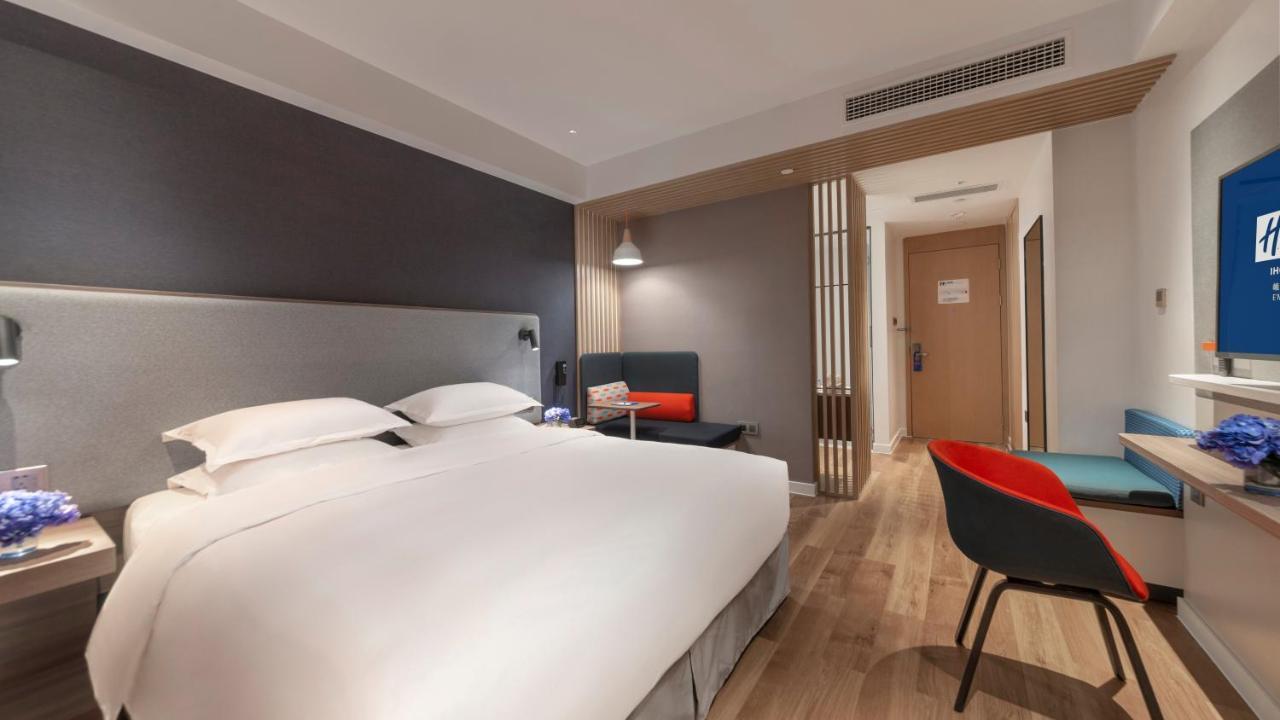 Holiday Inn Express Qiliping By Ihg Emeishan City Exterior photo
